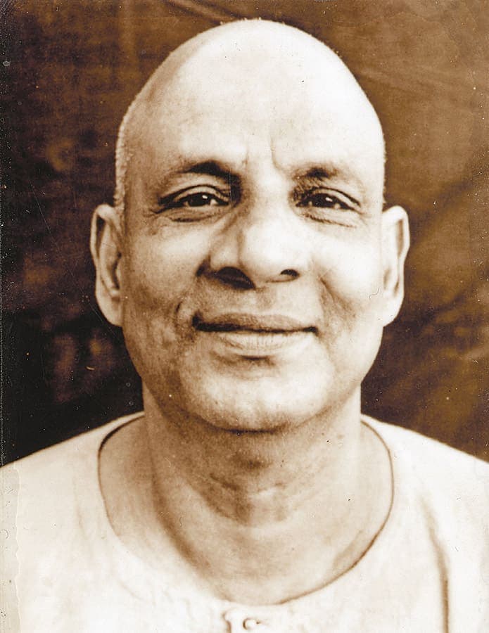 Portrait von Swami Sivananda, historische Schwarz-Weiß-Aufnahme